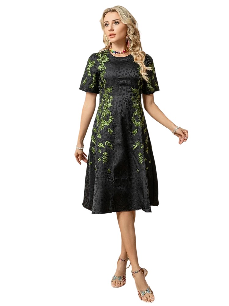 Green leaf embroidered flower round neck short dress