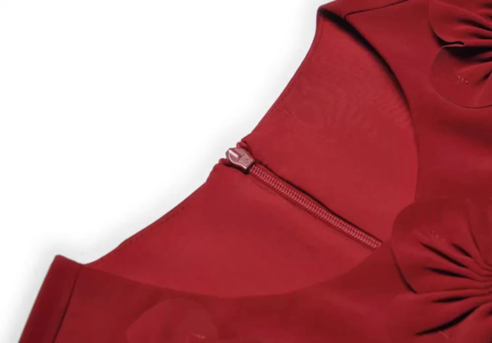 Dress with appliques, short sleeves, high waist and solid color - Image 4